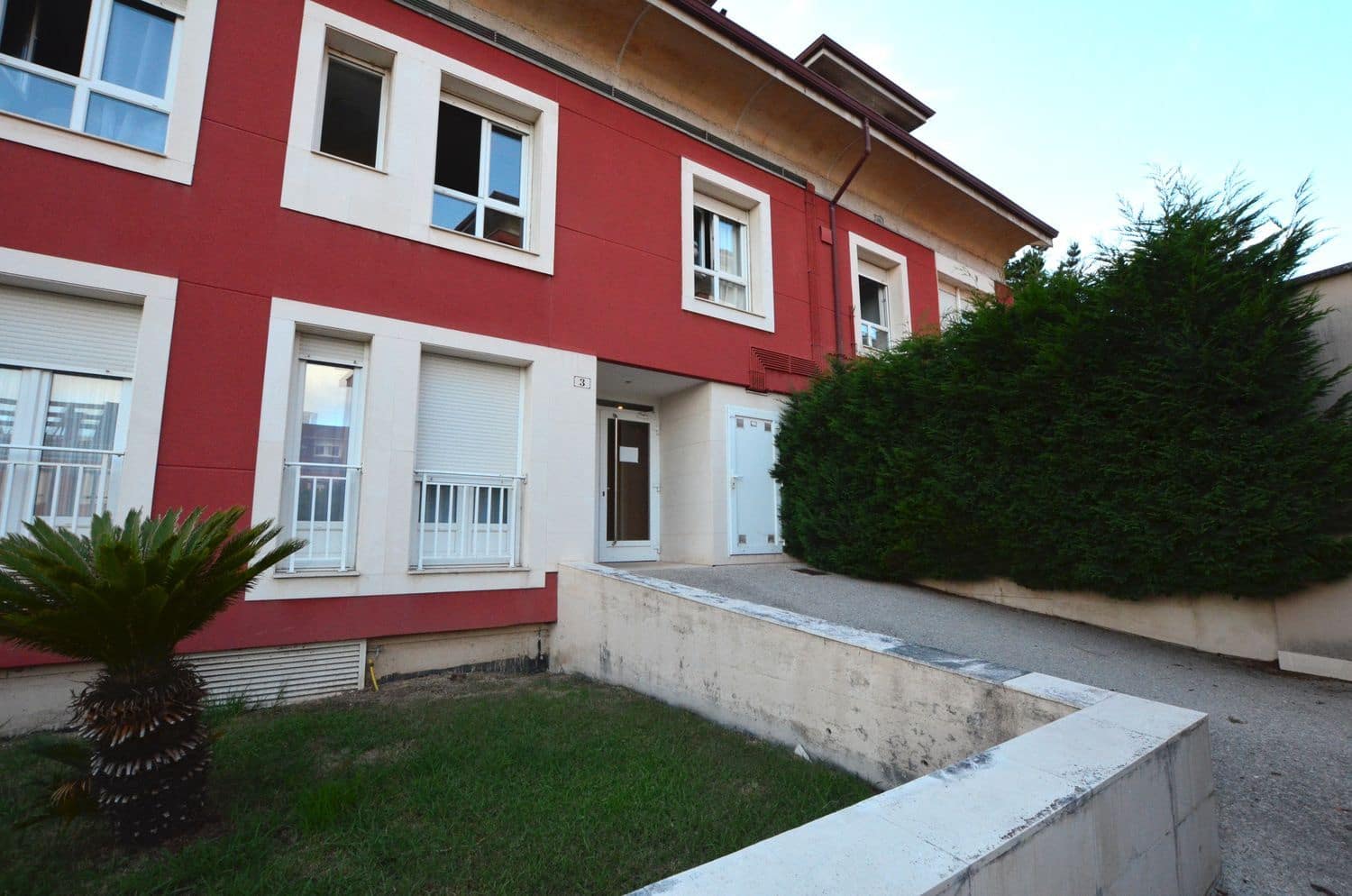 2 soveværelse Lejlighed til salg i Carreno med garage - € 269.000 (Ref: 9163316)