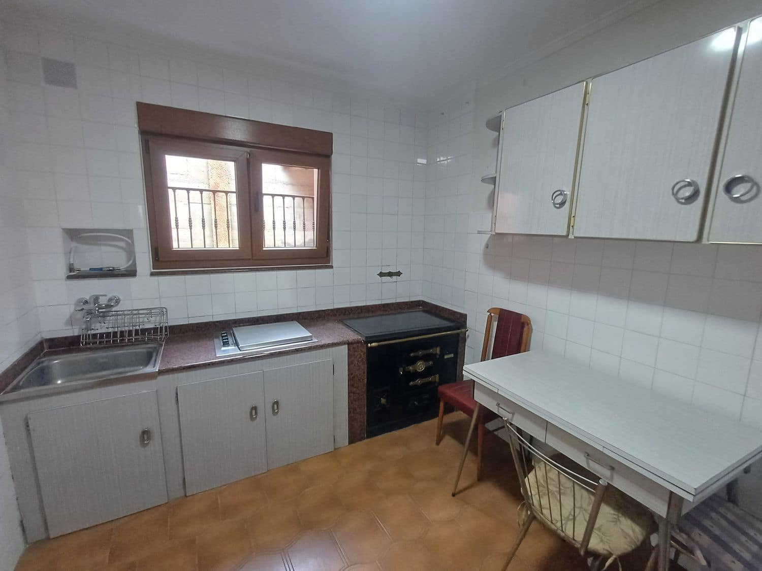 3 soveværelse Lejlighed til salg i Aller med garage - € 87.000 (Ref: 9166769)