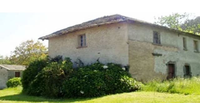 3 slaapkamer Finca/Landhuis te koop in Luarca, Valdés - € 100.000 (Ref: 9166771)