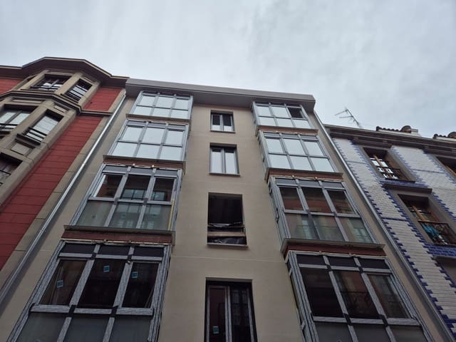 3 bedroom Apartment for sale in Centro Urbano, Gijón with garage - € 435,000 (Ref: 9167231)