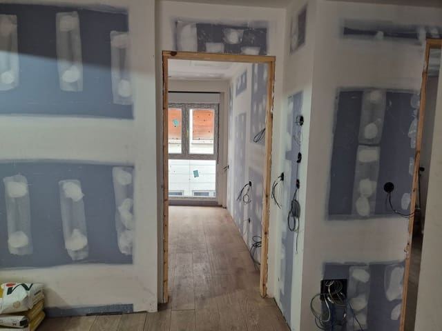 3 bedroom Apartment for sale in Centro Urbano, Gijón with garage - € 435,000 (Ref: 9167231)