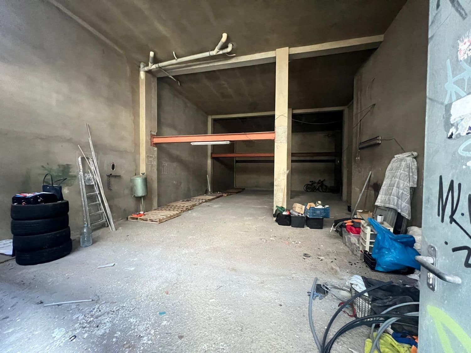 Erhverv til salg i Gijon - € 80.000 (Ref: 9167232)