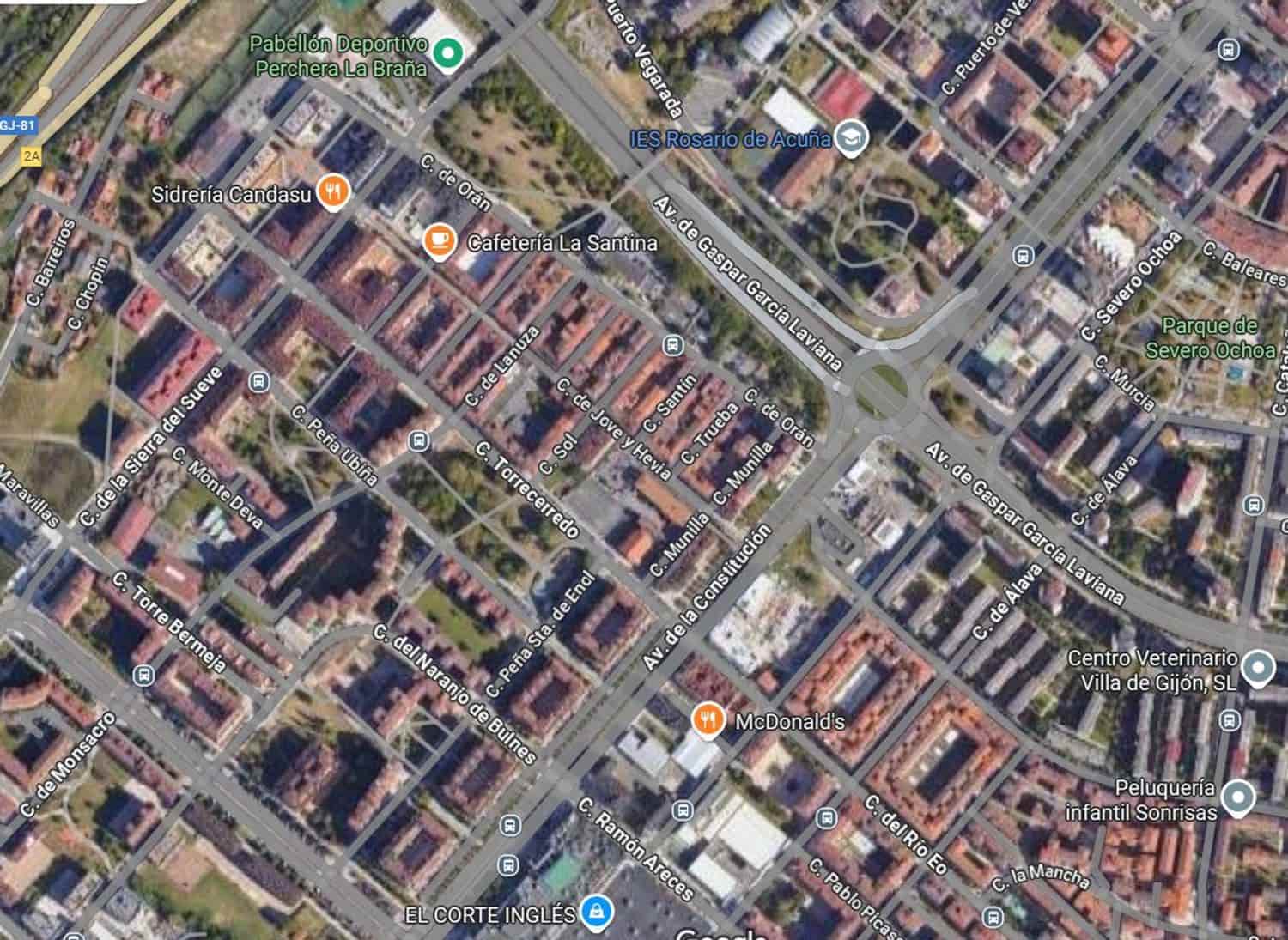 Erhverv til salg i Gijon - € 80.000 (Ref: 9167232)