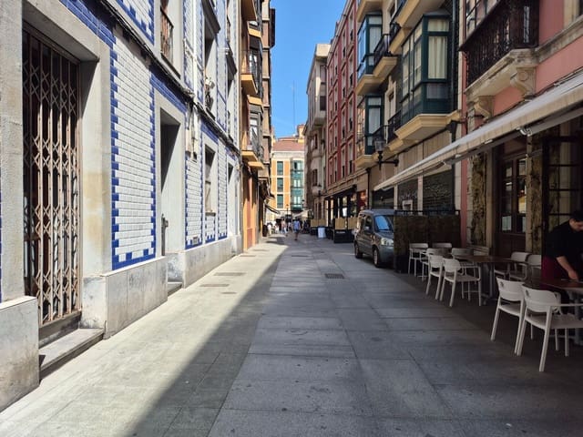 Appartement à vendre à Centro Urbano, Gijón avec garage - 185 000 € (Ref: 9167234)