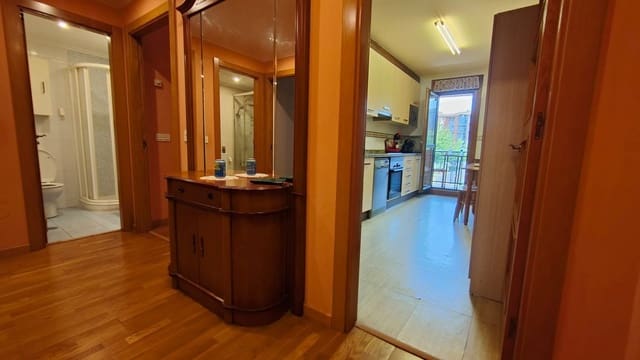 2 slaapkamer Appartement te koop in Centro Urbano, Gijón met garage - € 190.000 (Ref: 9167235)