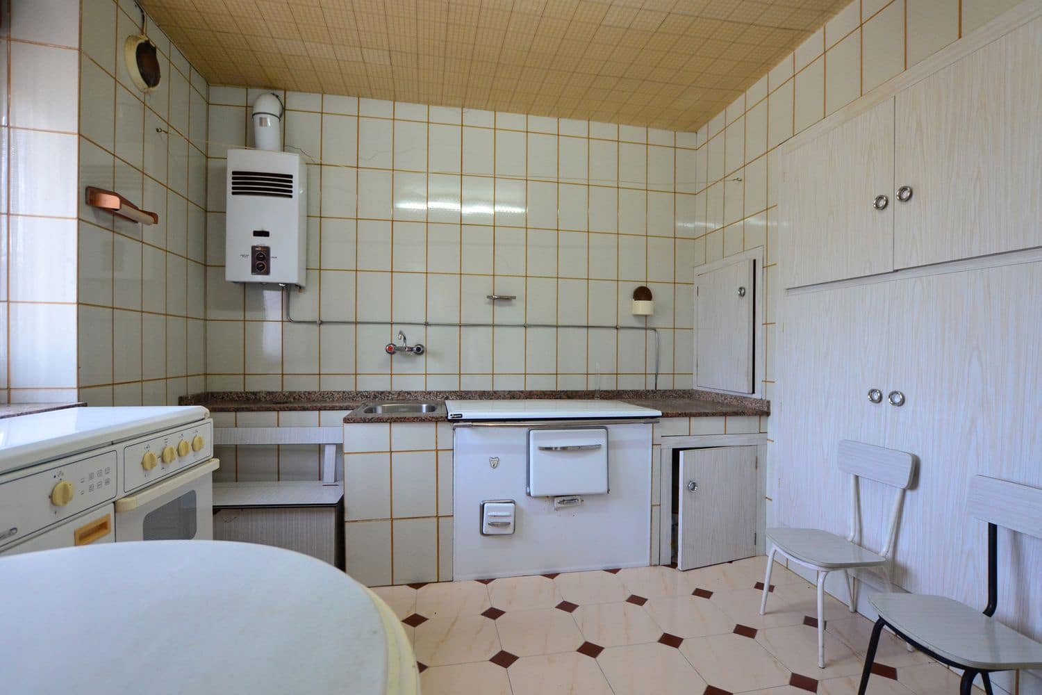 2 soveværelse Finca/Landehus til salg i Siero med garage - € 85.000 (Ref: 9170964)