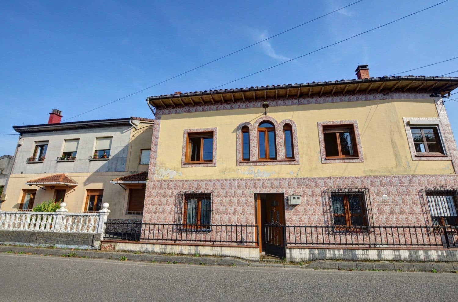 2 soveværelse Finca/Landehus til salg i Siero med garage - € 85.000 (Ref: 9170964)