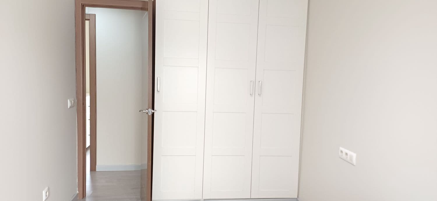 3 soveværelse Lejlighed til salg i Gijon med garage - € 178.000 (Ref: 9183299)