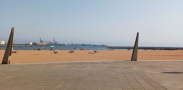 3 soveværelse Lejlighed til salg i Centro Urbano, Gijón med garage - € 178.000 (Ref: 9183299)