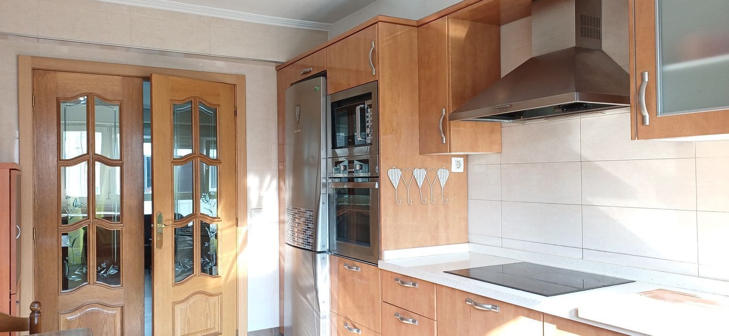 3 soveværelse Lejlighed til salg i Gijon med garage - € 178.000 (Ref: 9183299)