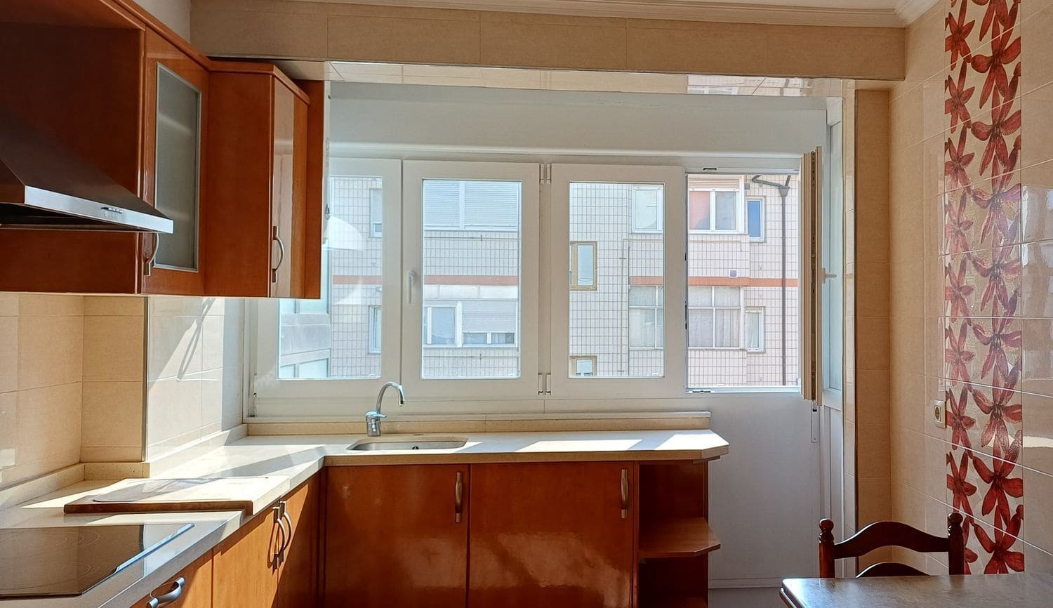 3 soveværelse Lejlighed til salg i Gijon med garage - € 178.000 (Ref: 9183299)