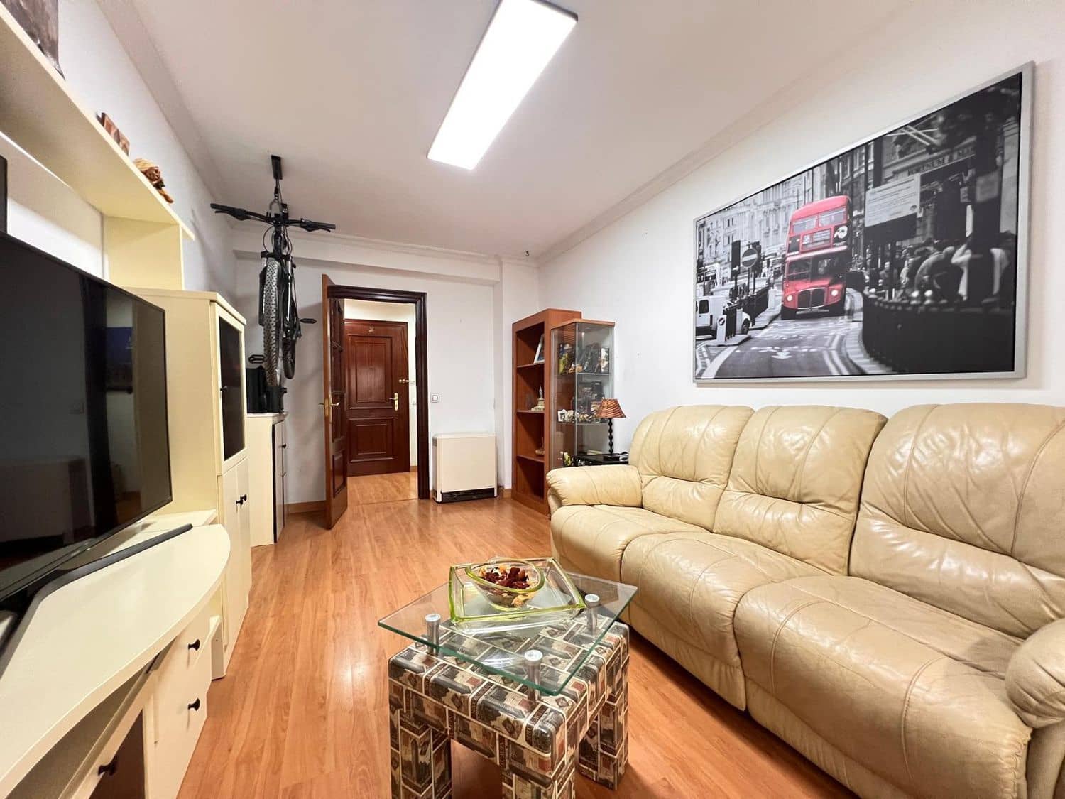 3 soveværelse Lejlighed til salg i Gijon med garage - € 306.000 (Ref: 9186615)