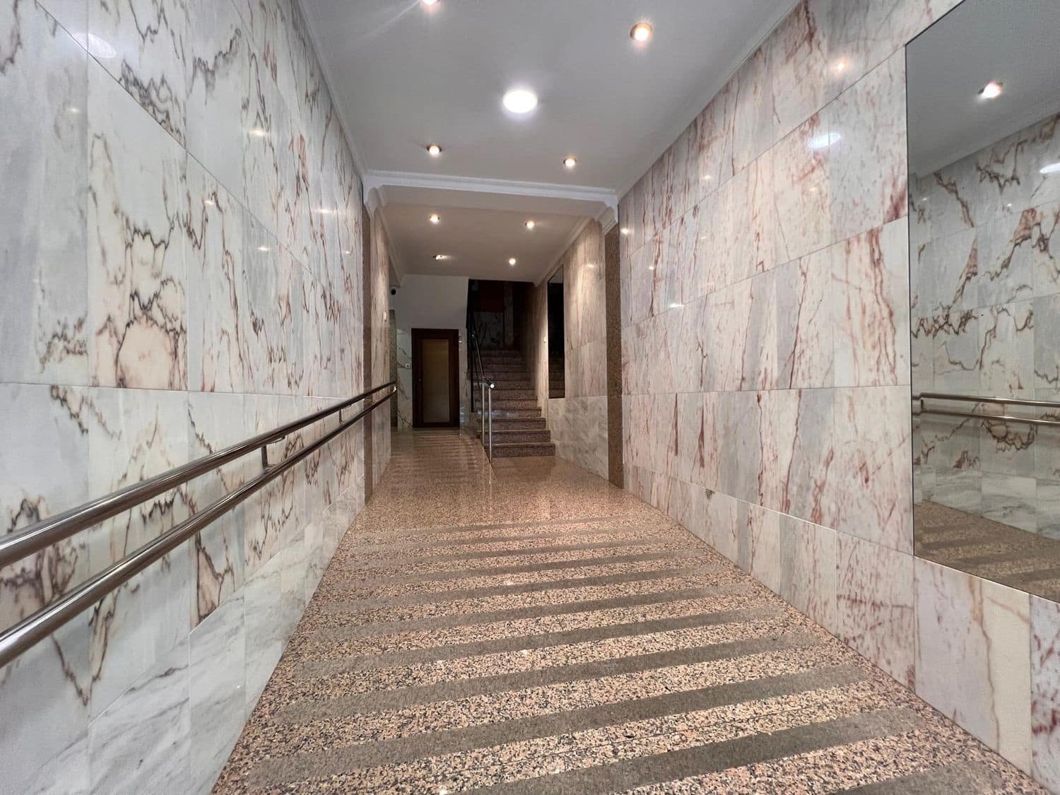 3 soveværelse Lejlighed til salg i Gijon med garage - € 306.000 (Ref: 9186615)