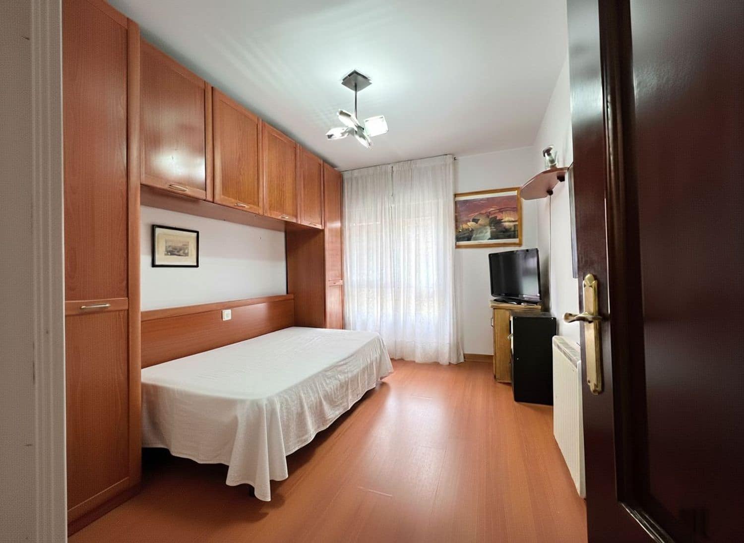 3 soveværelse Lejlighed til salg i Gijon med garage - € 306.000 (Ref: 9186615)