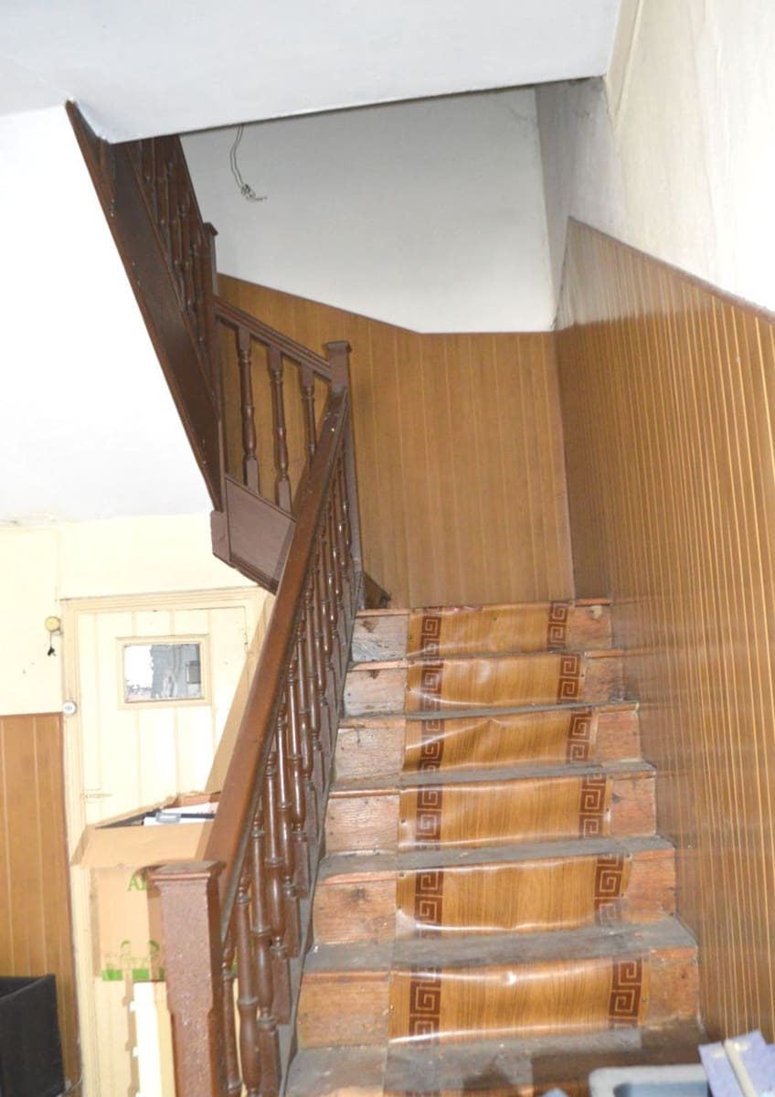 5 soverom Hus til salgs i Norena med garasje - € 80 000 (Ref: 9187972)