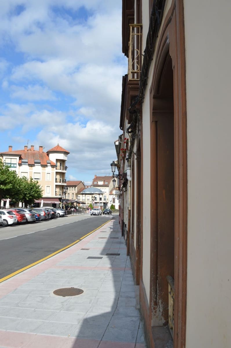 5 soverom Hus til salgs i Norena med garasje - € 80 000 (Ref: 9187972)