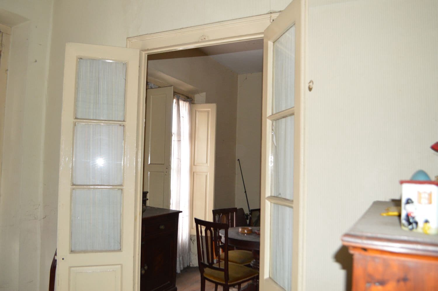 5 soverom Hus til salgs i Norena med garasje - € 80 000 (Ref: 9187972)