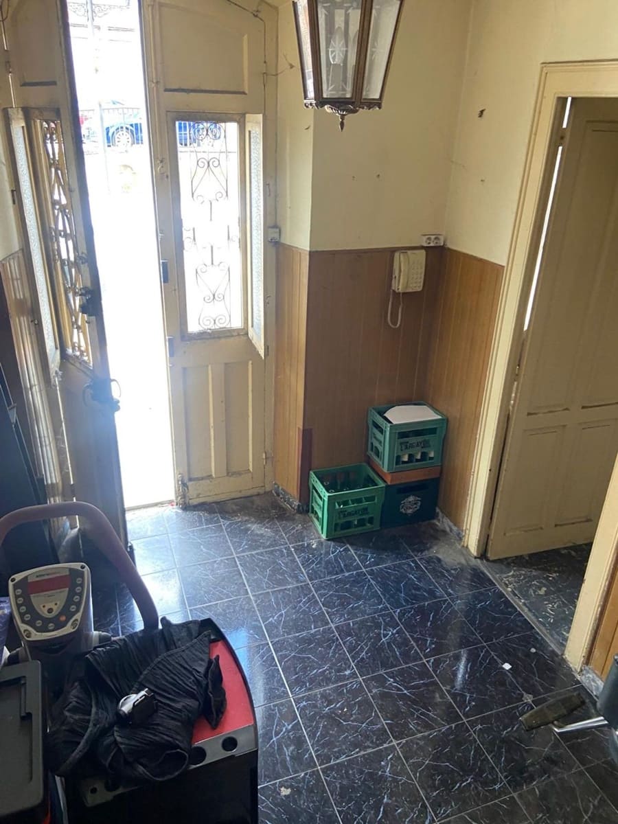 5 soverom Hus til salgs i Norena med garasje - € 80 000 (Ref: 9187972)