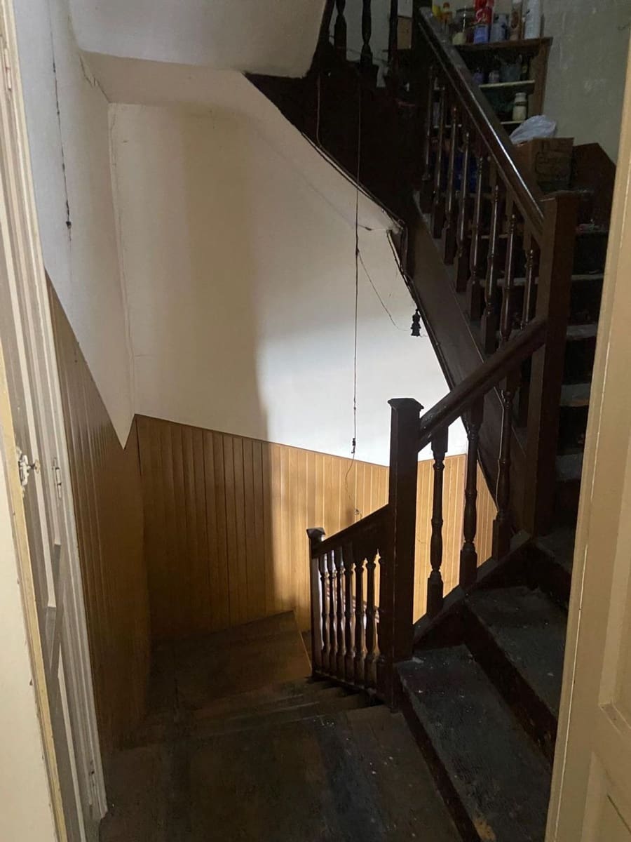 5 soverom Hus til salgs i Norena med garasje - € 80 000 (Ref: 9187972)