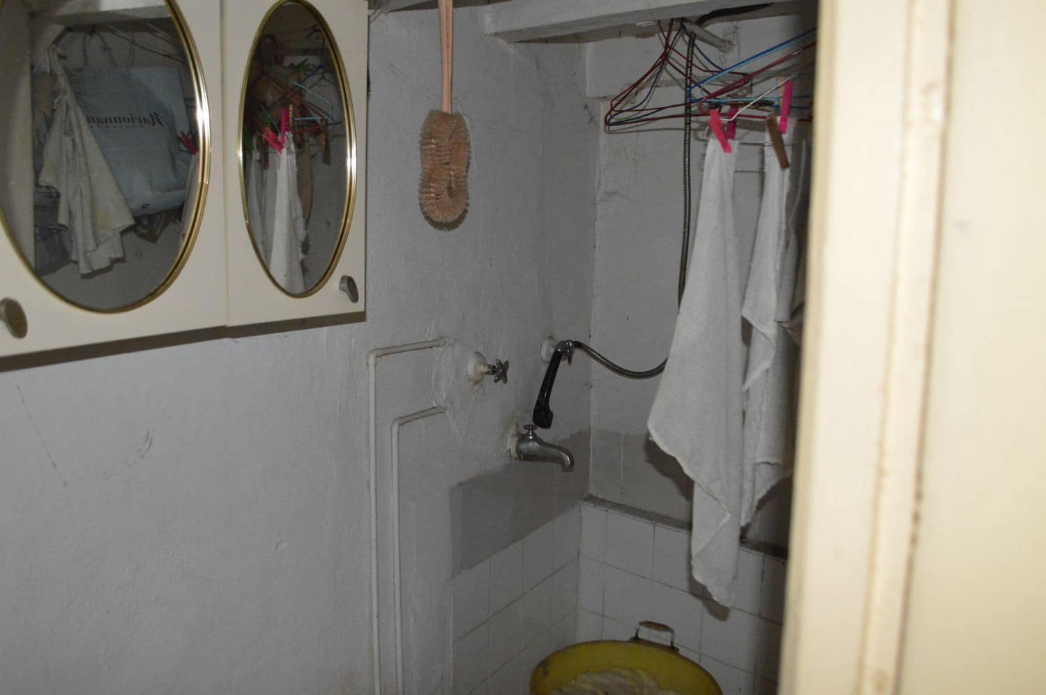 5 soverom Hus til salgs i Norena med garasje - € 80 000 (Ref: 9187972)