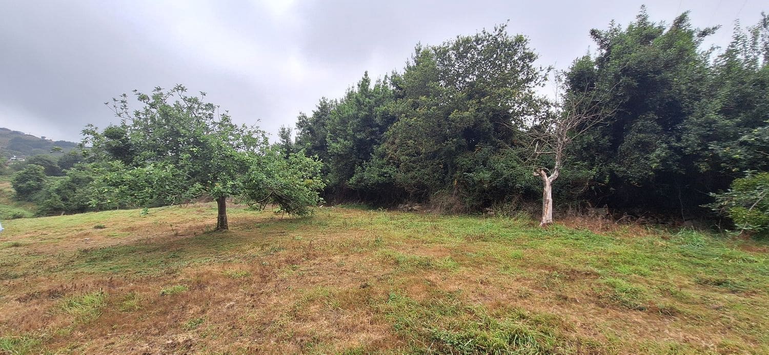 Grunde uden byggetilladelser til salg i Gijon - € 32.000 (Ref: 9187973)