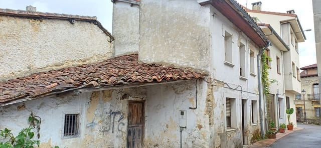 3 chambre Maison de Ville à vendre à Nava avec garage - 77 000 € (Ref: 9189031)