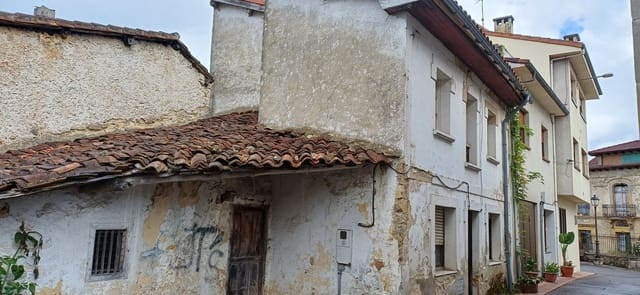 3 chambre Maison de Ville à vendre à Nava avec garage - 77 000 € (Ref: 9189031)