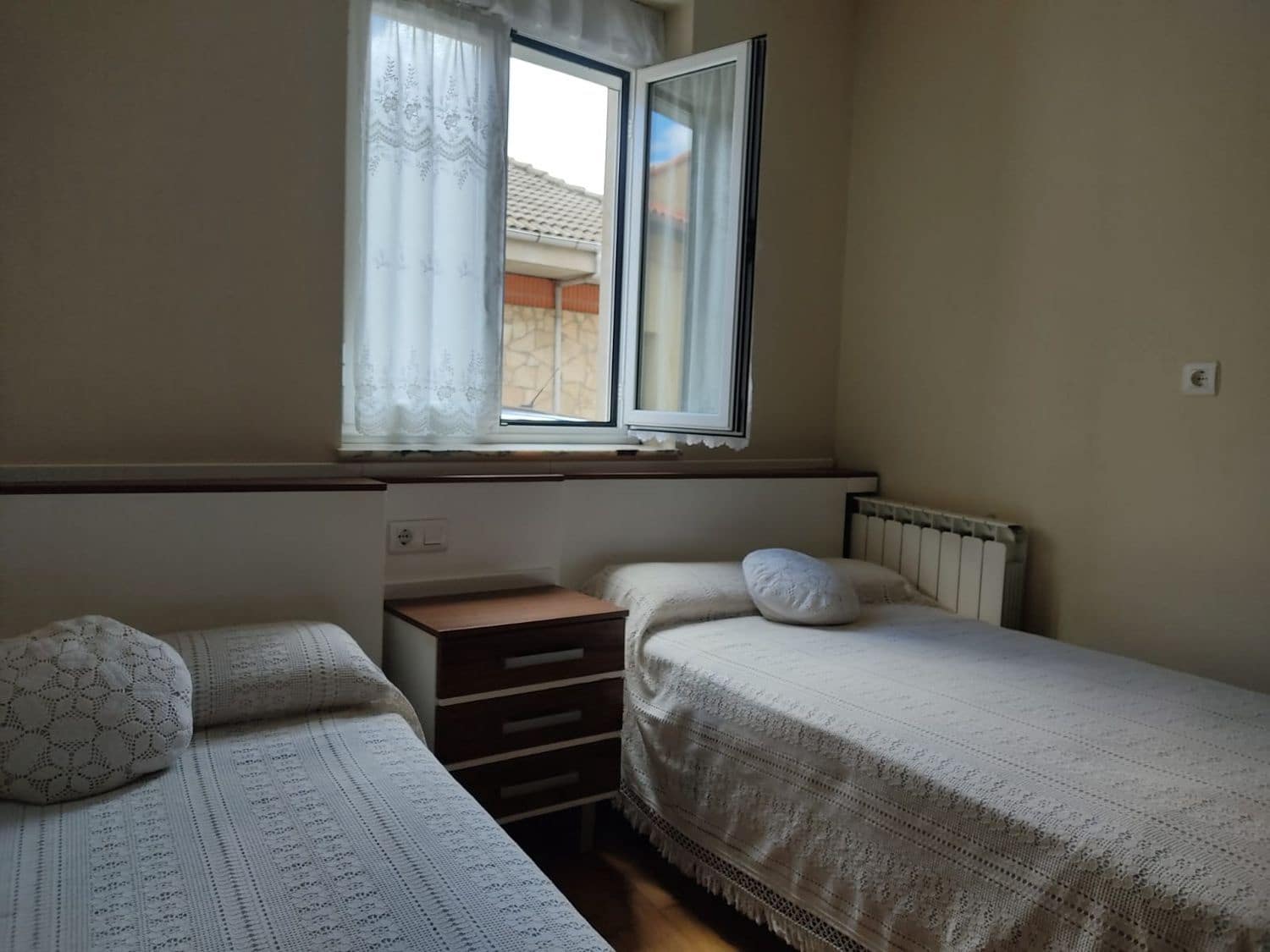 4 bedroom Finca/Country House for sale in Carrizo with garage - € 85,000 (Ref: 9195289)