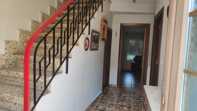 4 bedroom Finca/Country House for sale in Carrizo with garage - € 85,000 (Ref: 9195289)