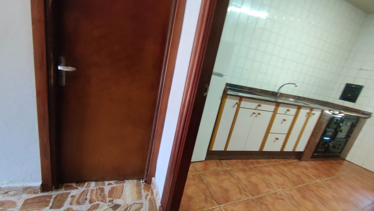 4 bedroom Finca/Country House for sale in Carrizo with garage - € 85,000 (Ref: 9195289)