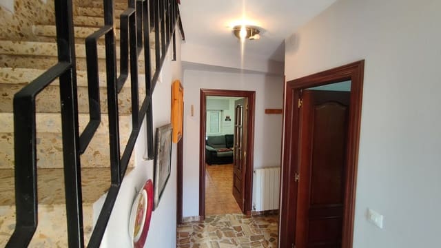 4 bedroom Finca/Country House for sale in Carrizo with garage - € 85,000 (Ref: 9195289)