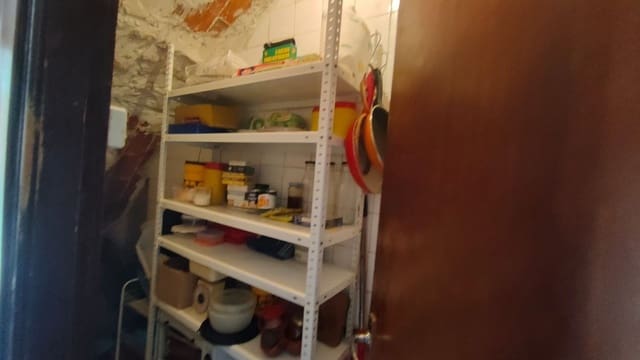 4 bedroom Finca/Country House for sale in Carrizo with garage - € 85,000 (Ref: 9195289)