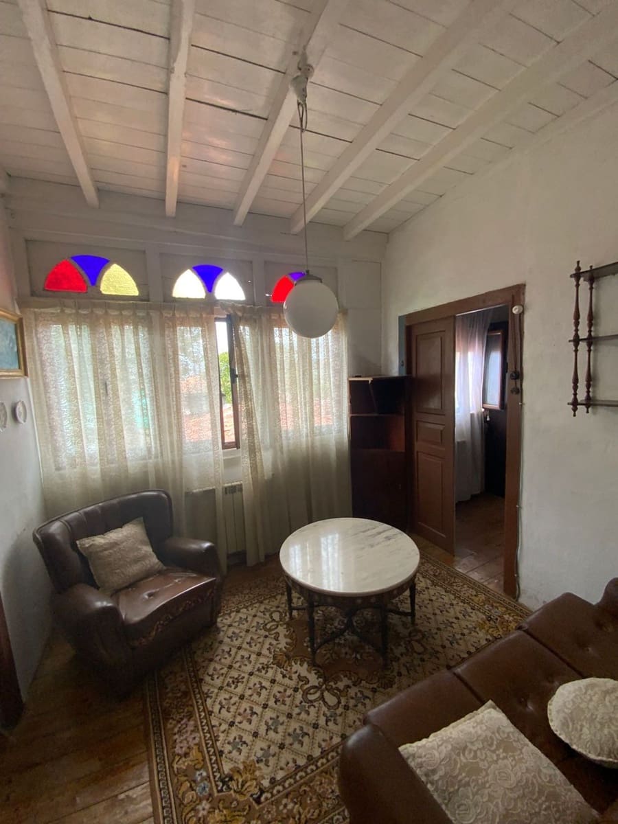 4 slaapkamer Finca/Landhuis te koop in Luarca met garage - € 210.000 (Ref: 9197391)