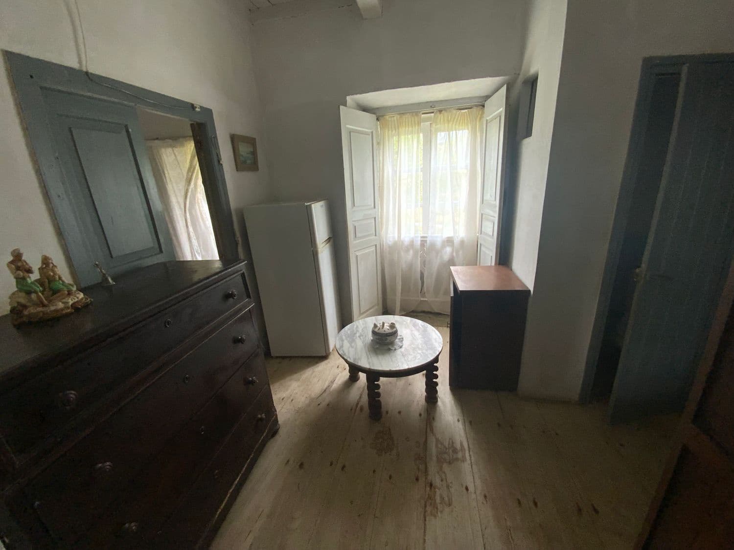 4 slaapkamer Finca/Landhuis te koop in Luarca met garage - € 210.000 (Ref: 9197391)