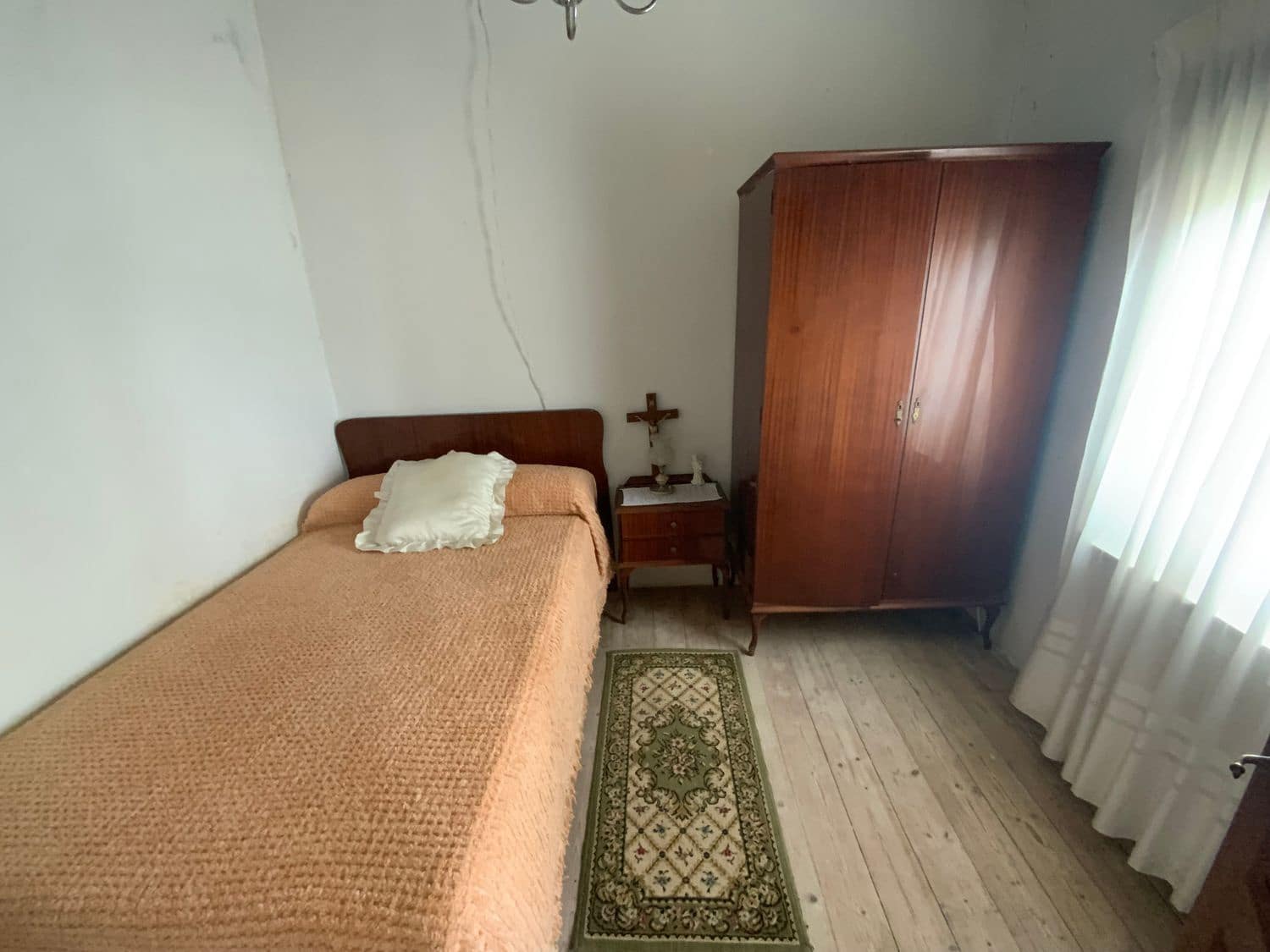 4 slaapkamer Finca/Landhuis te koop in Luarca met garage - € 210.000 (Ref: 9197391)