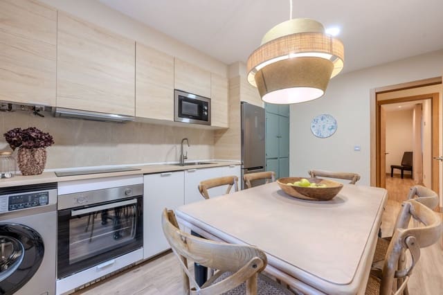 3 soveværelse Lejlighed til salg i Centro Urbano, Gijón med garage - € 376.000 (Ref: 9204194)