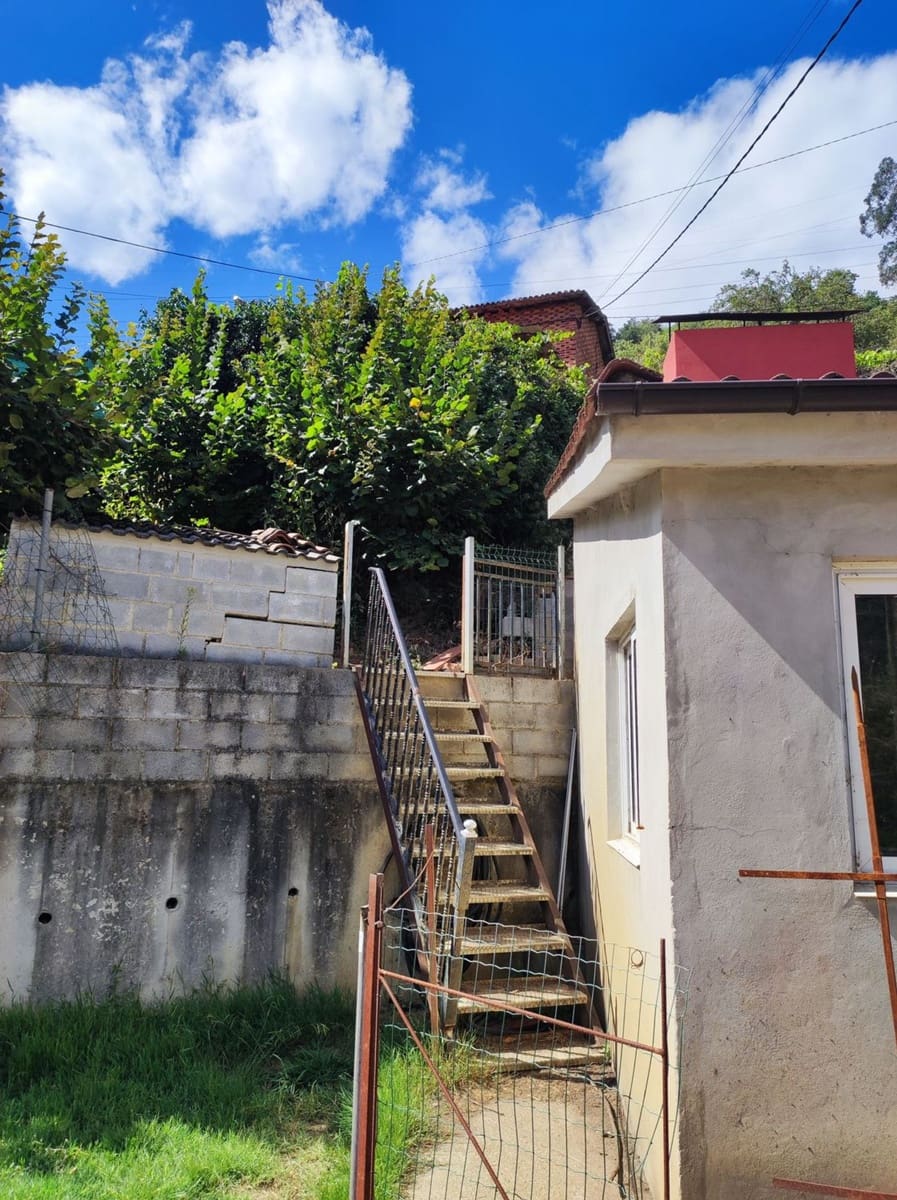 Finca/Herregård til salgs i Mieres med garasje - € 60 000 (Ref: 9206206)