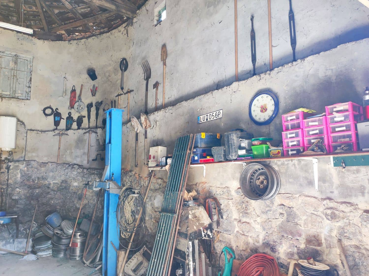 Finca/Herregård til salgs i Mieres med garasje - € 60 000 (Ref: 9206206)