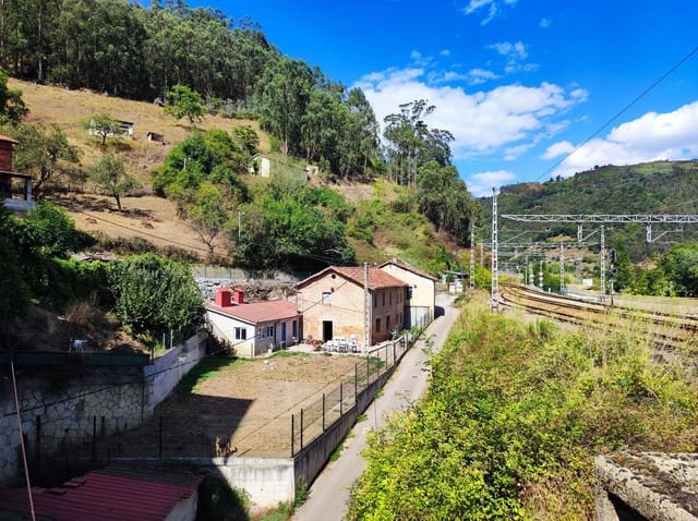 Finca/Casa di Campagna in vendita in Mieres con garage - 60.000 € (Rif: 9206206)