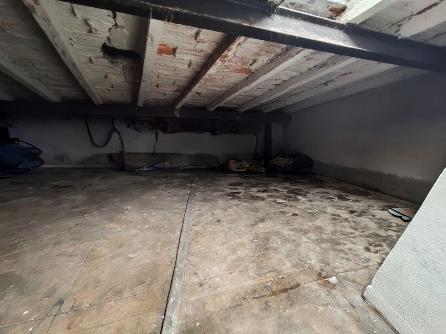 2 bedroom Apartment for sale in Gijon with garage - € 212,000 (Ref: 9219646)