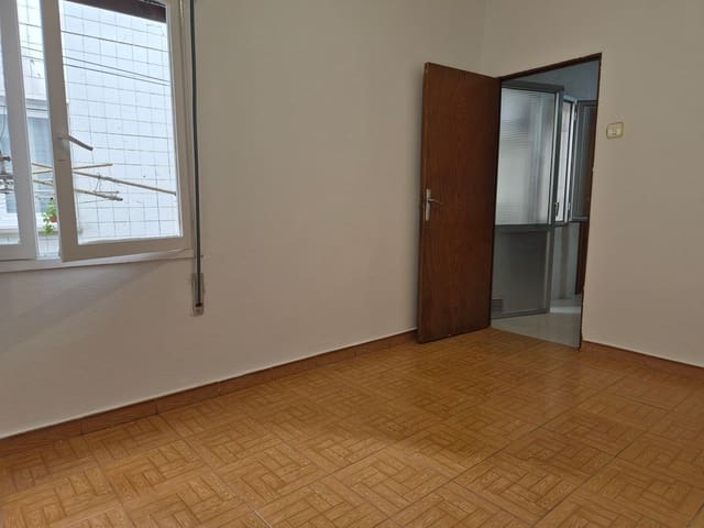 2 soveværelse Lejlighed til salg i Centro Urbano, Gijón med garage - € 145.000 (Ref: 9219648)