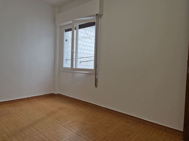 2 soveværelse Lejlighed til salg i Centro Urbano, Gijón med garage - € 145.000 (Ref: 9219648)