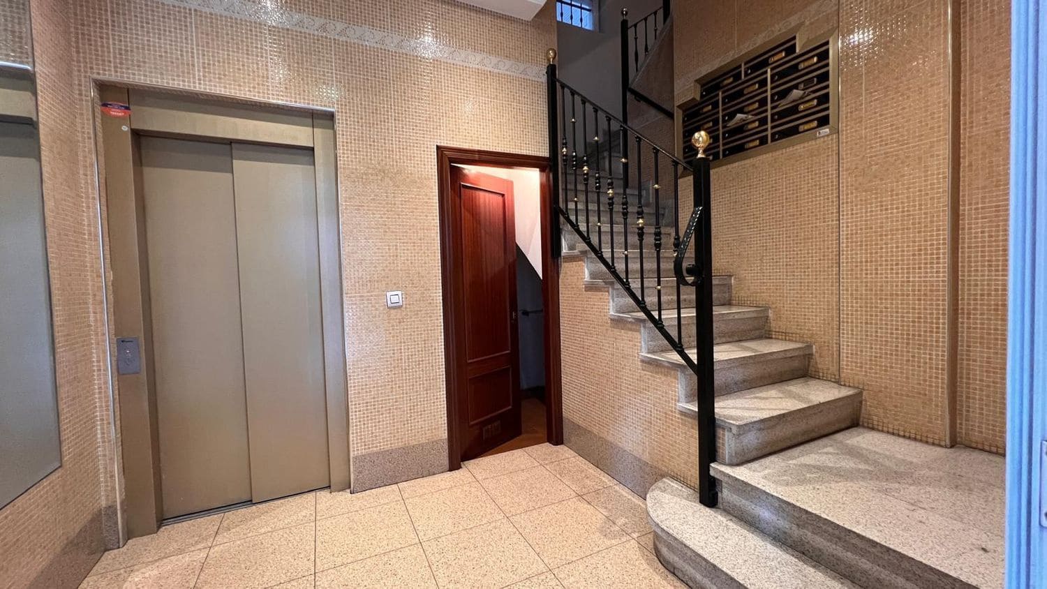 3 soveværelse Lejlighed til salg i Langreo med garage - € 125.000 (Ref: 9219649)