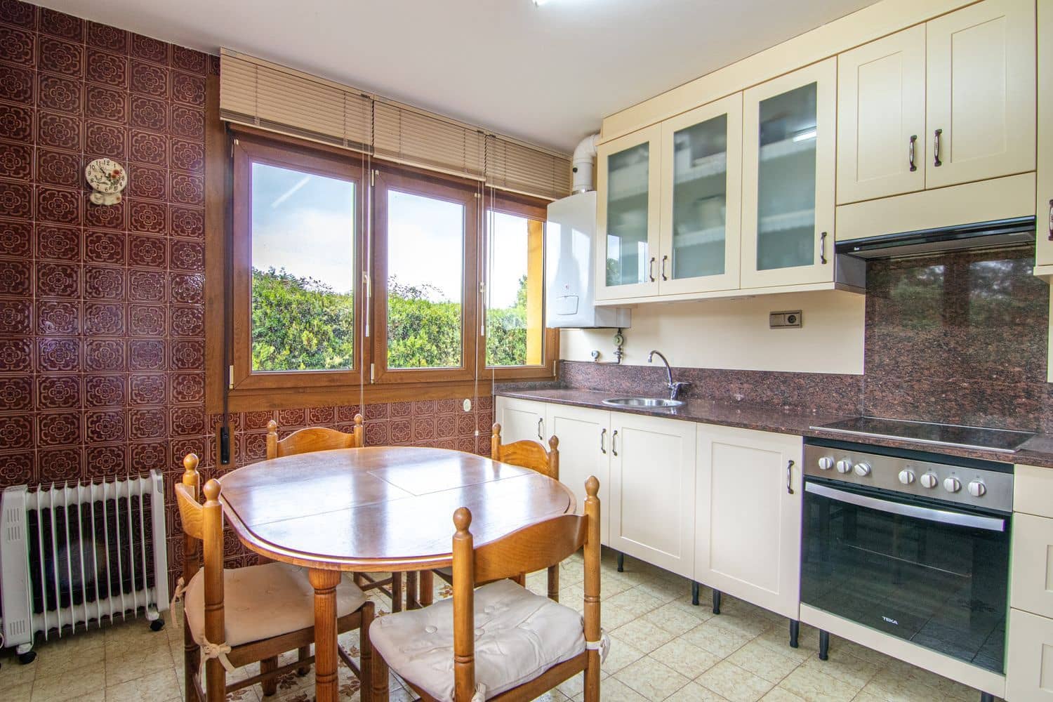 3 makuuhuone Bungalow myytävänä paikassa Villaviciosa mukana 
autotalli - 510 000 € (Ref: 9219650)