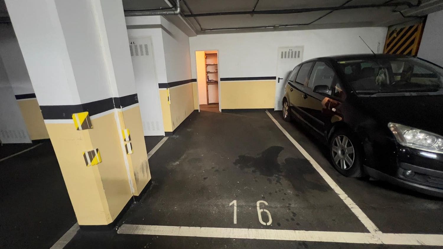 2 soveværelse Lejlighed til salg i Gijon med swimmingpool garage - € 265.000 (Ref: 9226155)