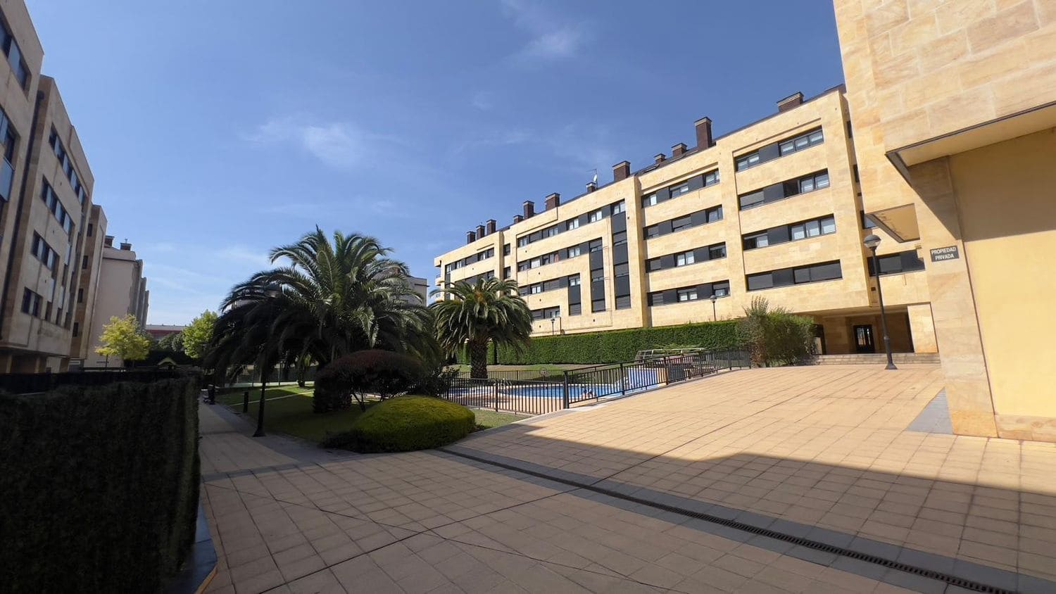 2 soveværelse Lejlighed til salg i Gijon med swimmingpool garage - € 265.000 (Ref: 9226155)