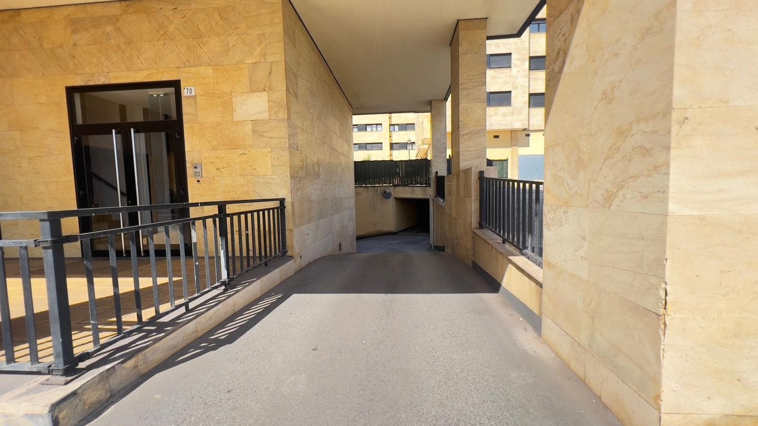 2 soveværelse Lejlighed til salg i Gijon med swimmingpool garage - € 265.000 (Ref: 9226155)