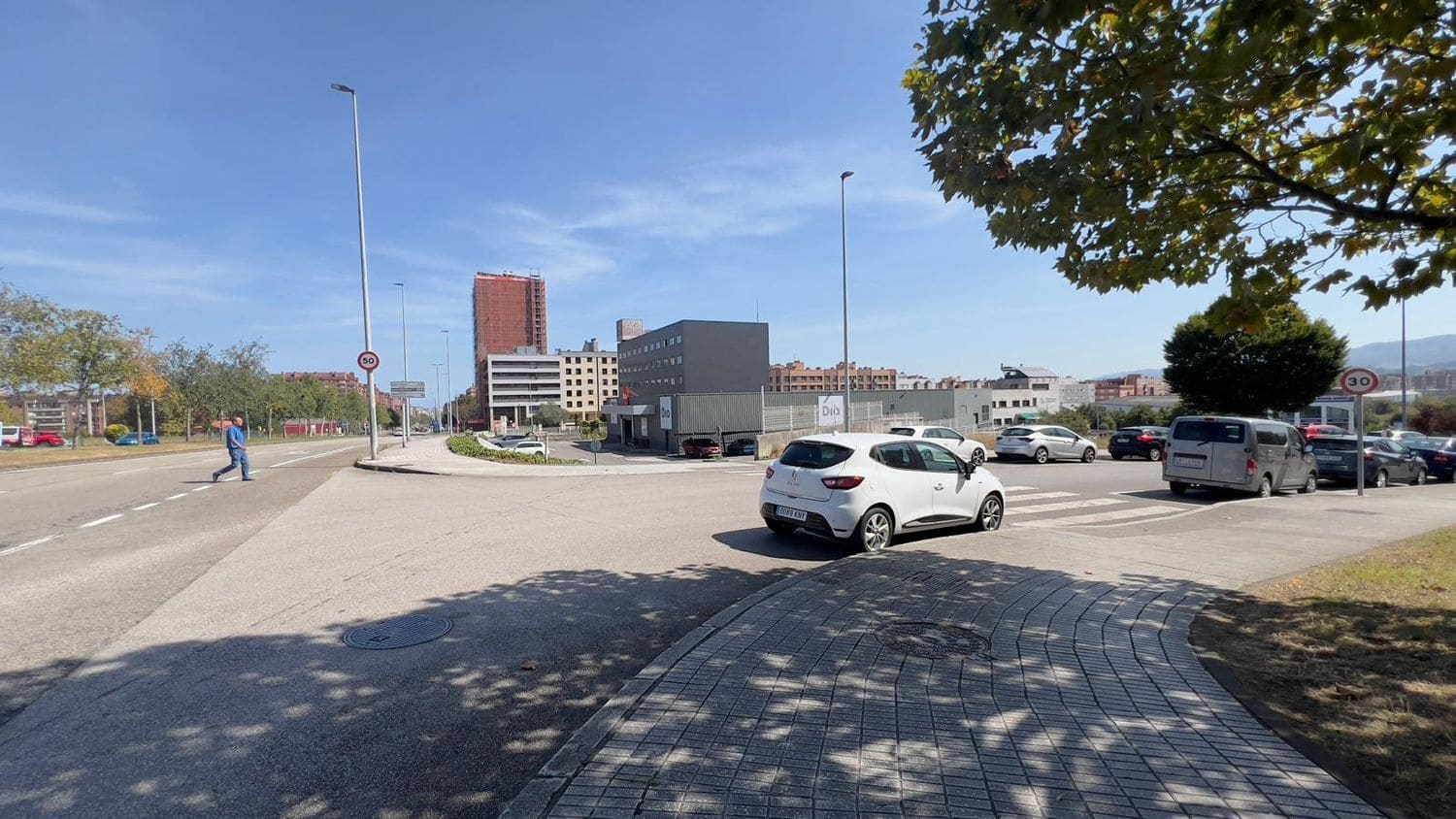2 soveværelse Lejlighed til salg i Gijon med swimmingpool garage - € 265.000 (Ref: 9226155)