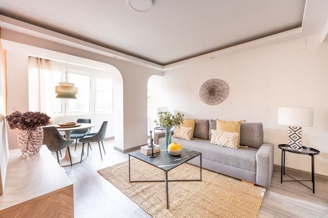 2 slaapkamer Appartement te koop in Centro Urbano, Gijón met garage - € 288.000 (Ref: 9228264)