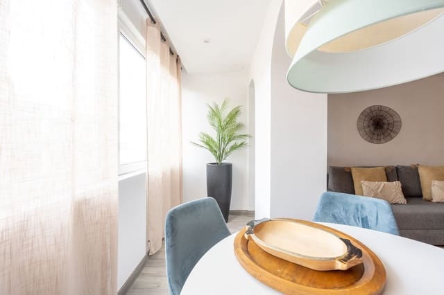 2 slaapkamer Appartement te koop in Centro Urbano, Gijón met garage - € 288.000 (Ref: 9228264)